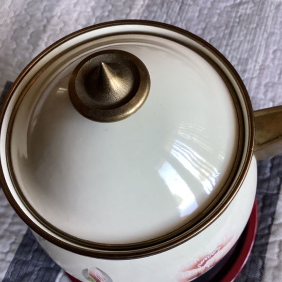 VINTAGE ‘CHEF MATES’ ENAMELED FONDUE SET WITH SOLID BRASS HANDLE & KNOB - Picture 7 of 15